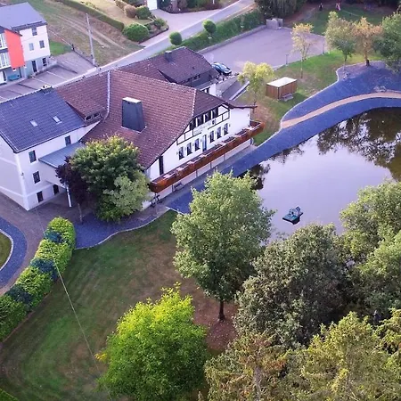 Hof Burg Reuland