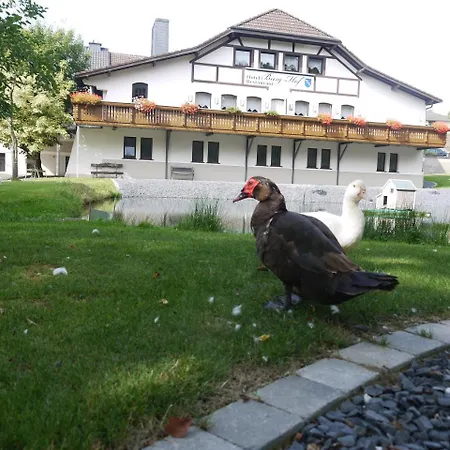 Hof 3* بورج ريولاند