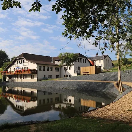 Hotel Burg Hof Burg Reuland